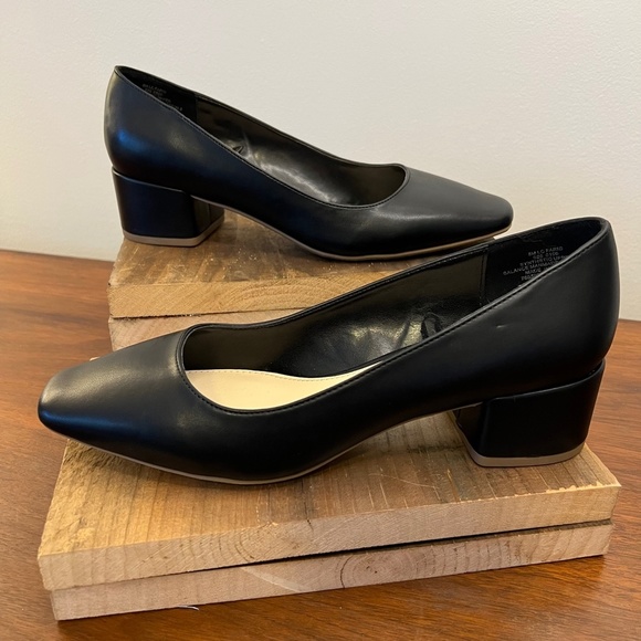 Liz Claiborne‎ Faris pump with block heel women's size 8 black-NWOT - Picture 7 of 10